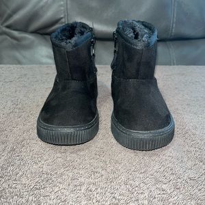 Cat and Jack size 6 black girls boob